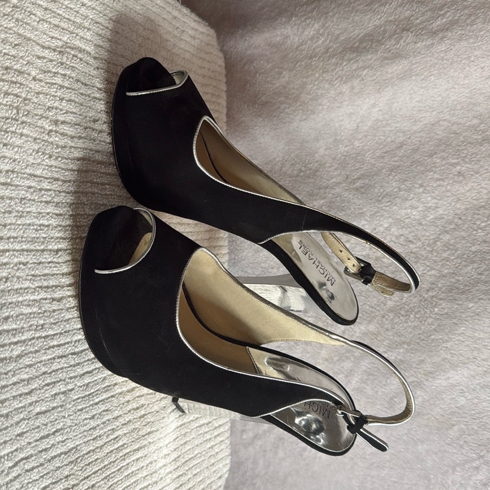 Michael Kors beautiful suede high heels!! - Picture 2 of 4